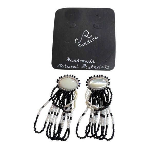 Vintage Mother of Pearl Cabochon Handmade Black & White Beaded Dangle Earrings - Picture 3 of 7